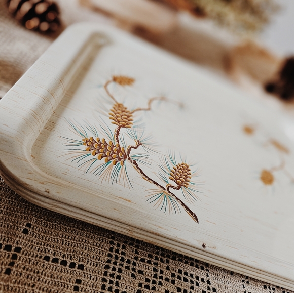 Vintage Set Of 4 Mid-Century Cream Metal Serving Trays - Picture 4 of 5